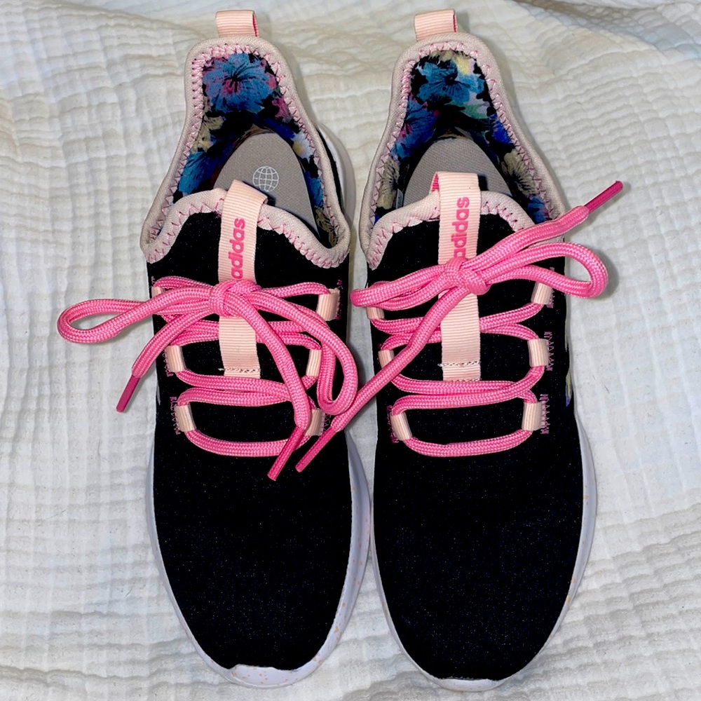 Girls Adidas Cloudfoam Pure 2.0 running shoes. BRAND NEW.
